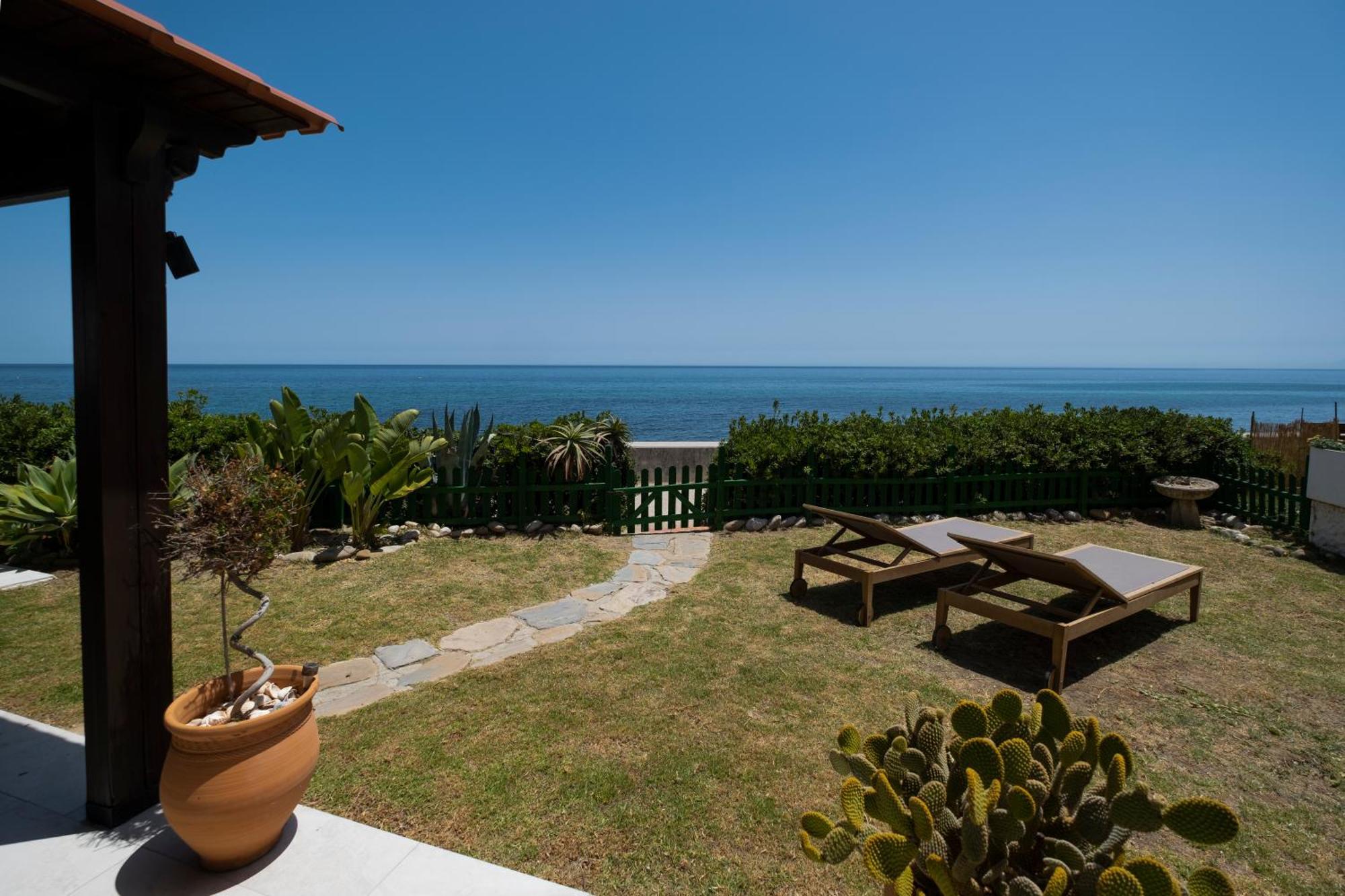 Beach Villa Dorada 에스테포나 외부 사진