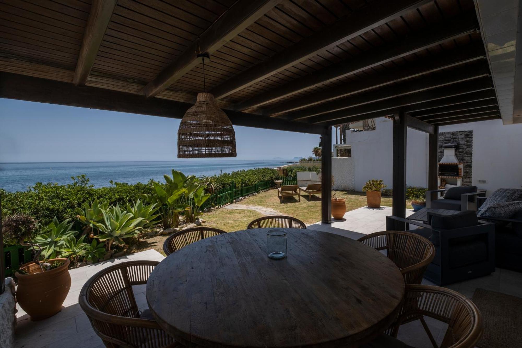 Beach Villa Dorada 에스테포나 외부 사진